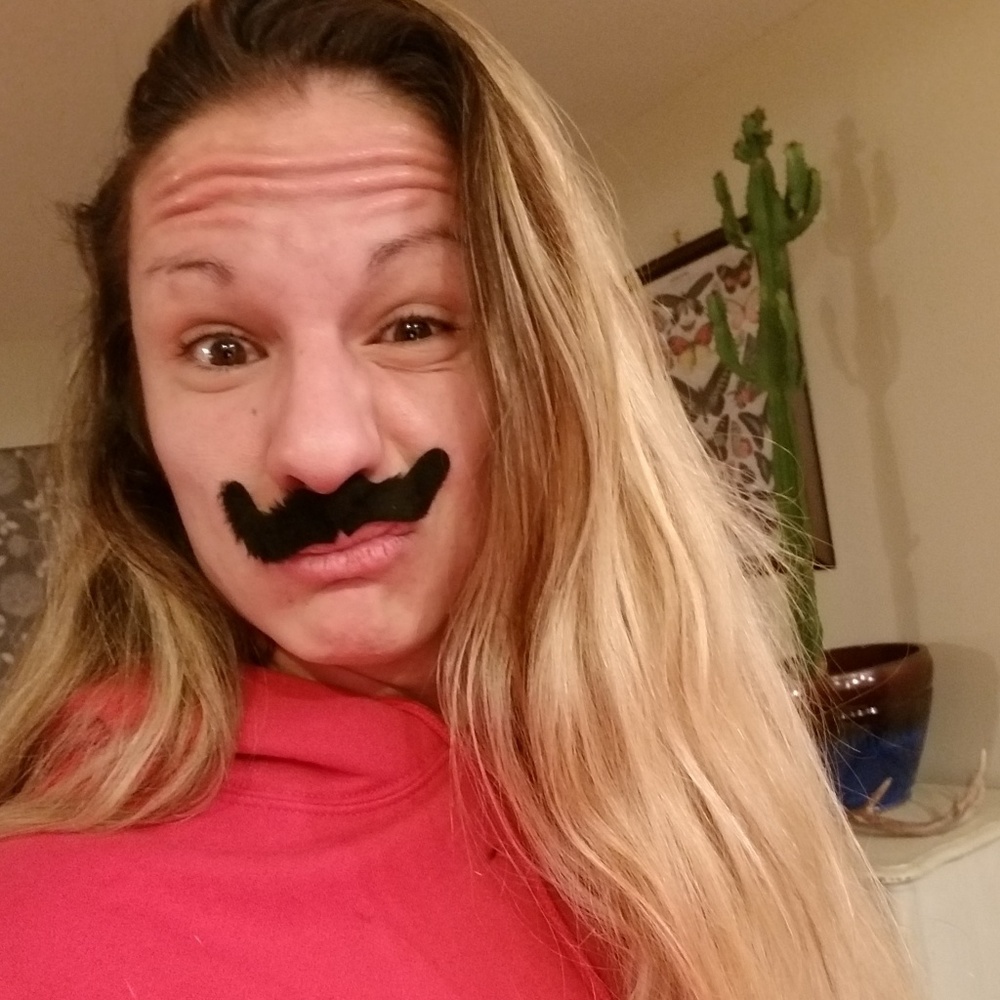 Meet your Posher, Ashley